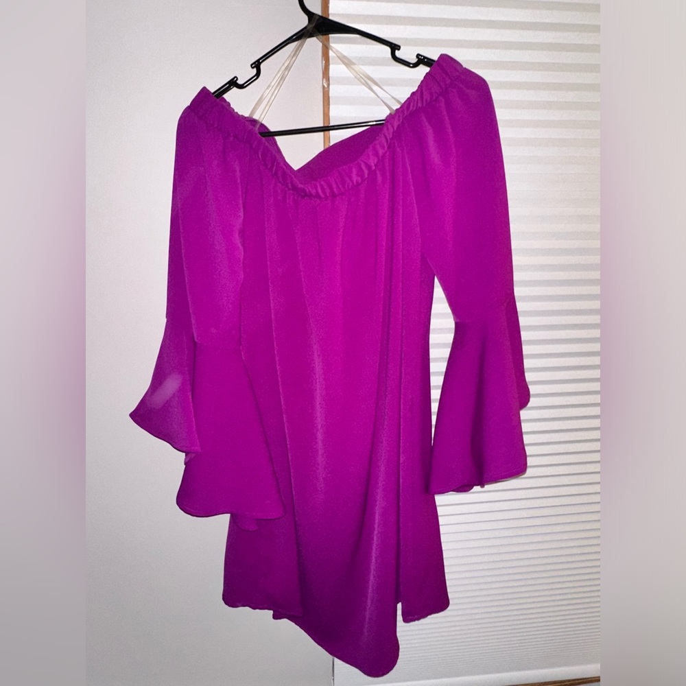 (send offers) 
Worn once off the shoulder long sleeve dress